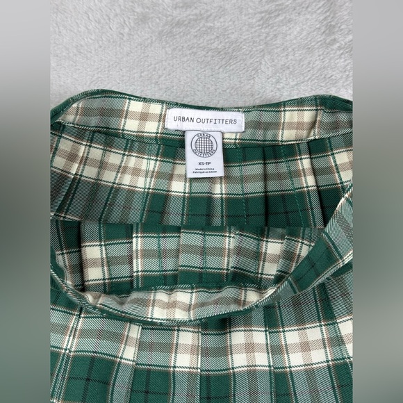 Urban Outfitters Pleated Mini Skirt X Small Green Plaid School Preppy Academia - Picture 4 of 14